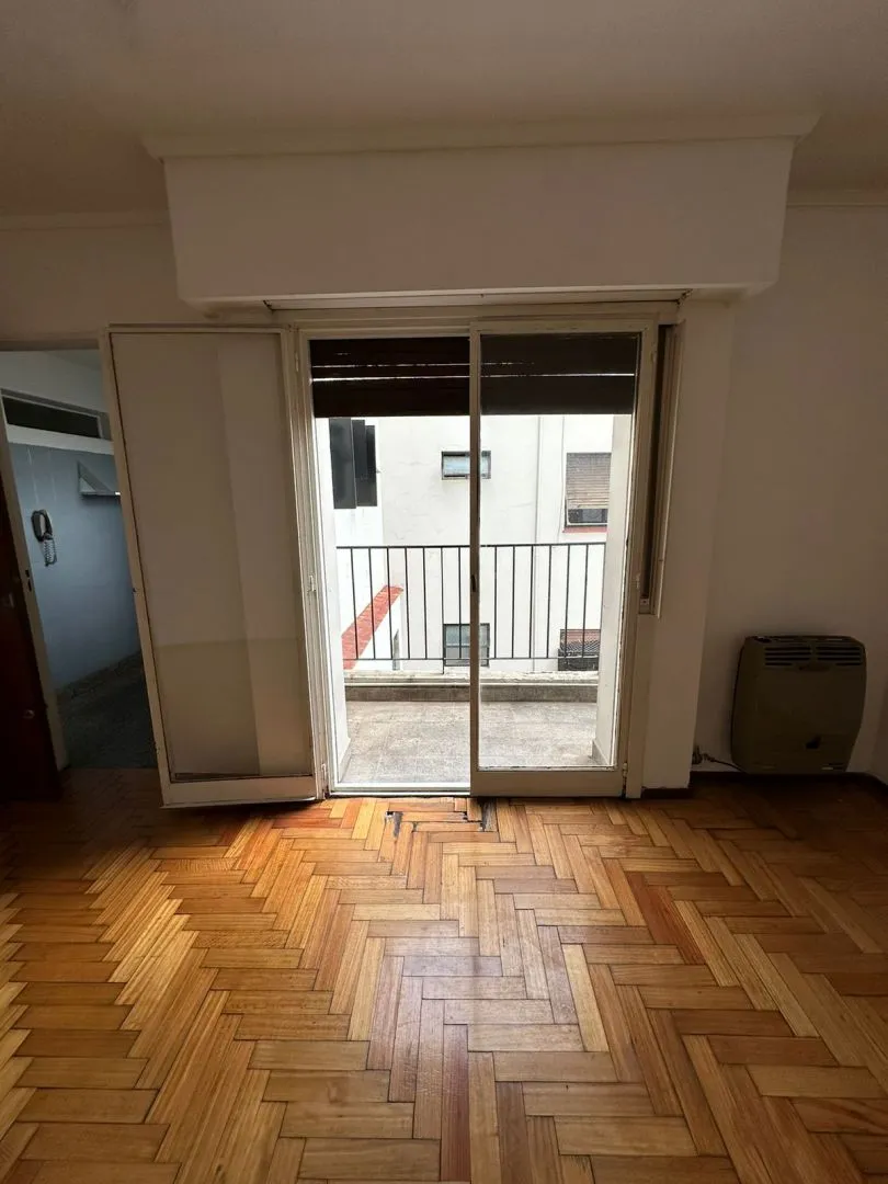 Departamento de 2 ambientes con balcón en San Cristóbal