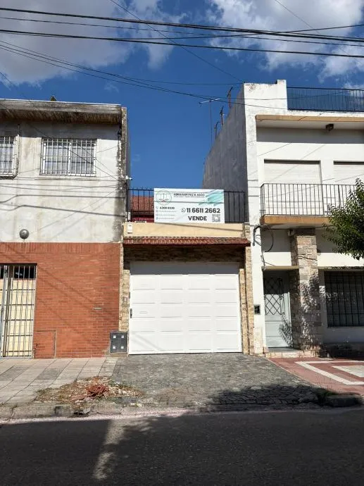 Casa PH com 3 dormitórios em Lanús Oeste
