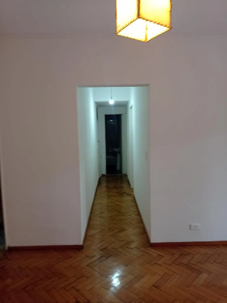 Three-room apartment with an extended balcony in Belgrano