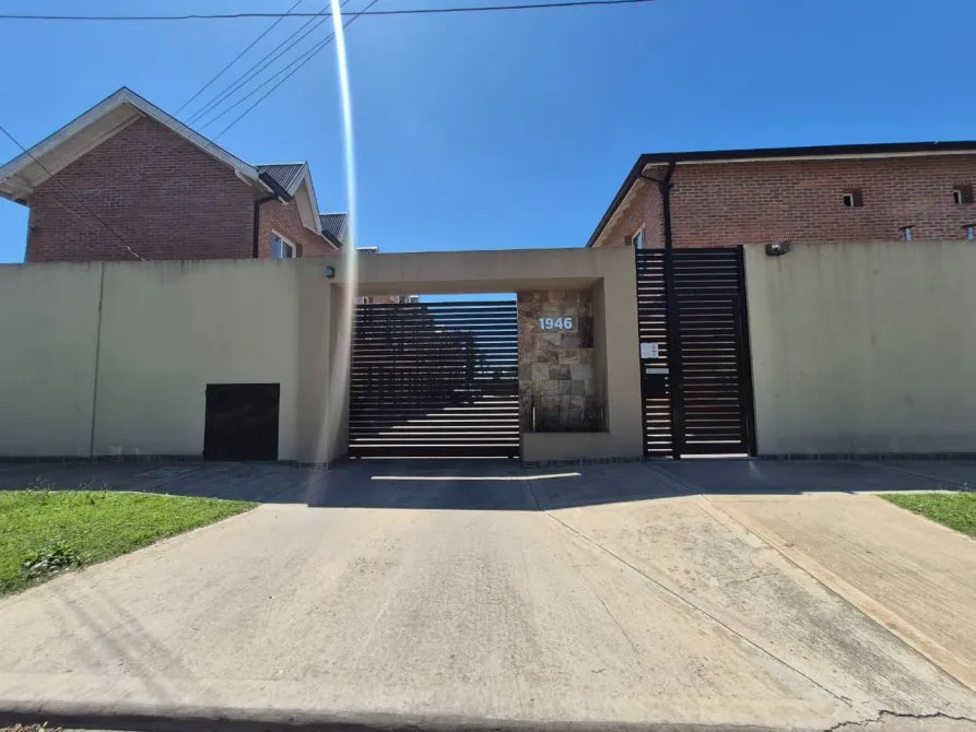 Hermoso Duplex En Predio Cerrado