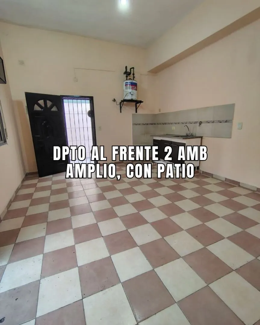 Apartamento de 2 ambientes com pátio em Lanús Oeste