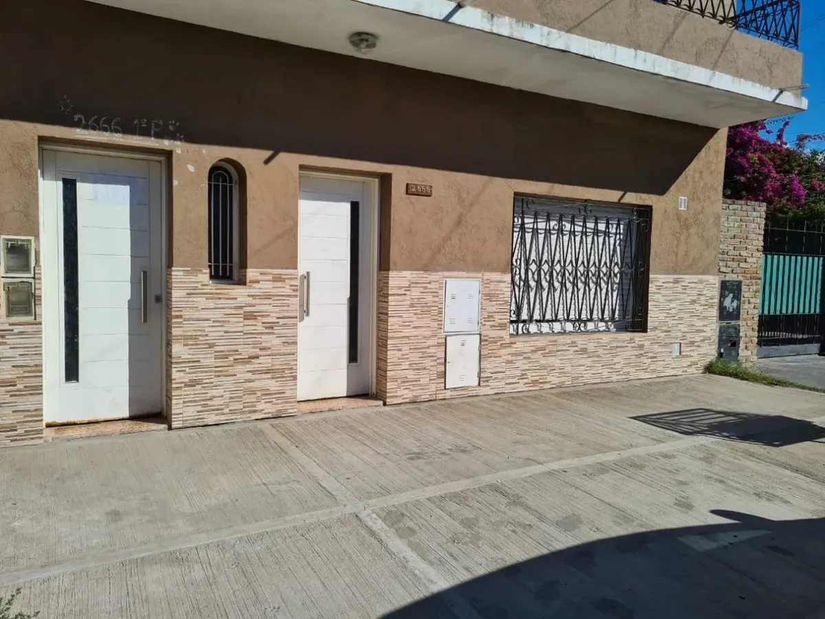 Apartamento tipo casa térrea com 1 quarto em Lanús