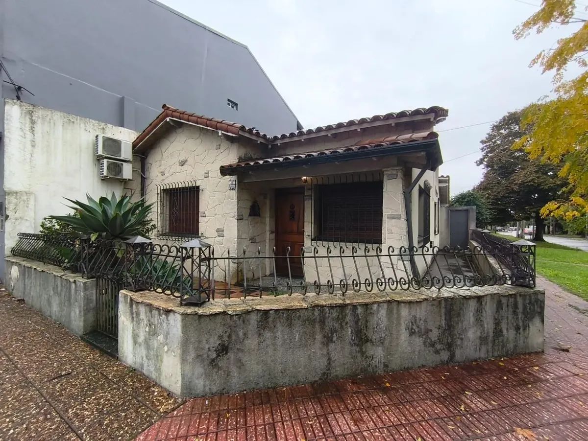 Two-bedroom chalet in Quilmes Oeste