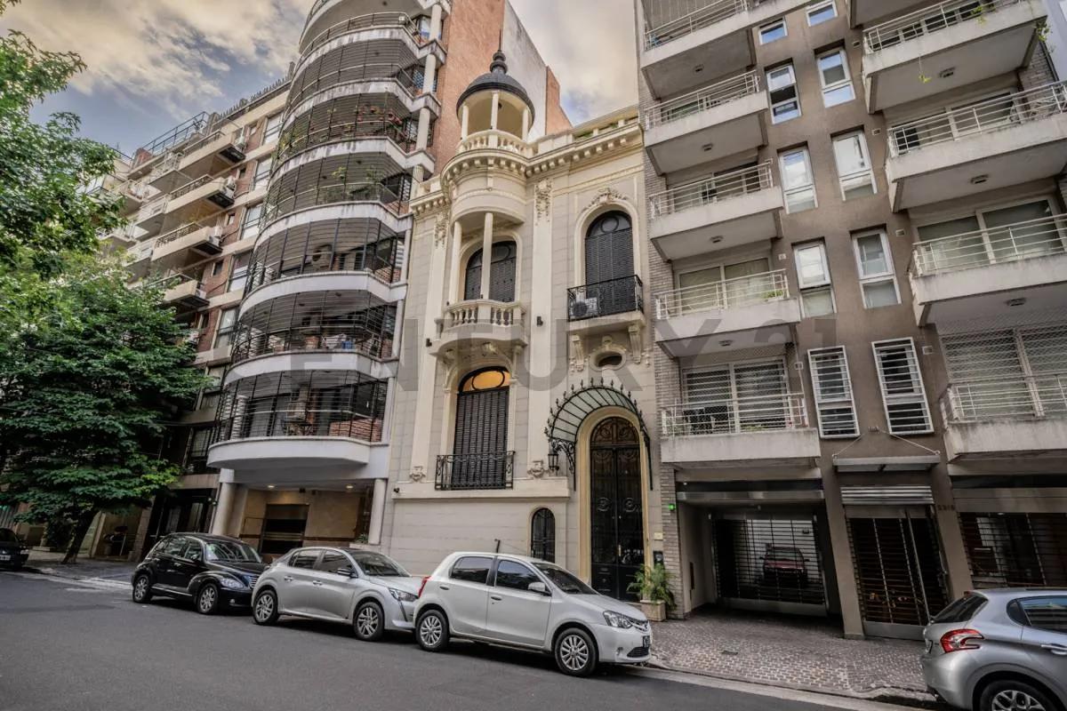 Residencia en 5 plantas con ascensor en Colegiales