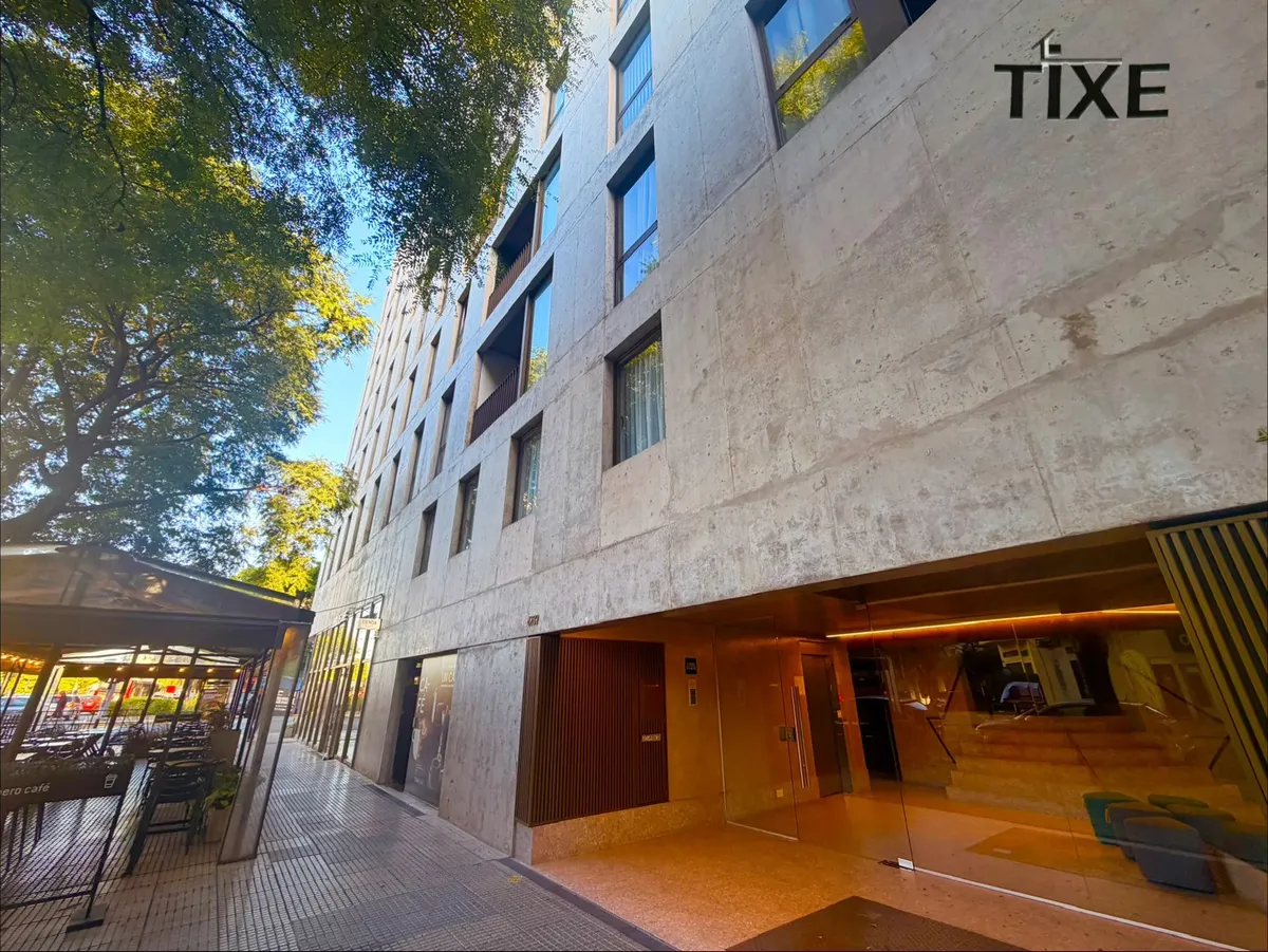 Лофт-офис со своей террасой на 9-м этаже в Saavedra