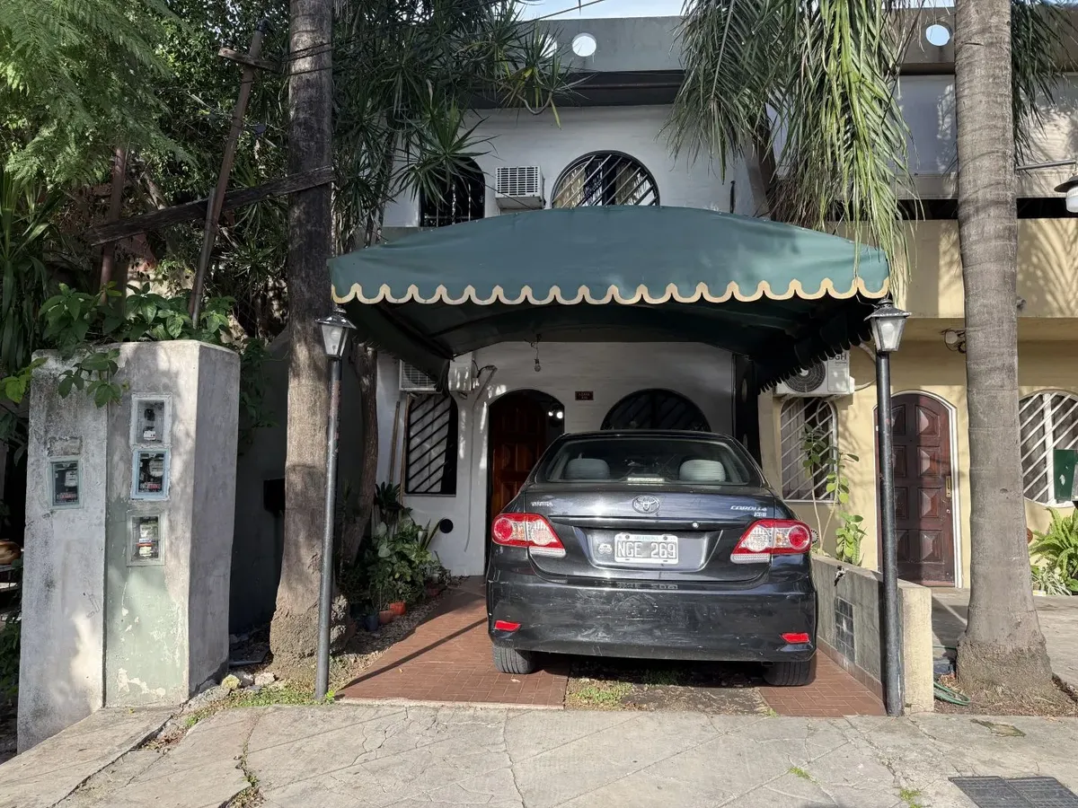 Casa de 4 ambientes con 2 dormitorios en Castelar