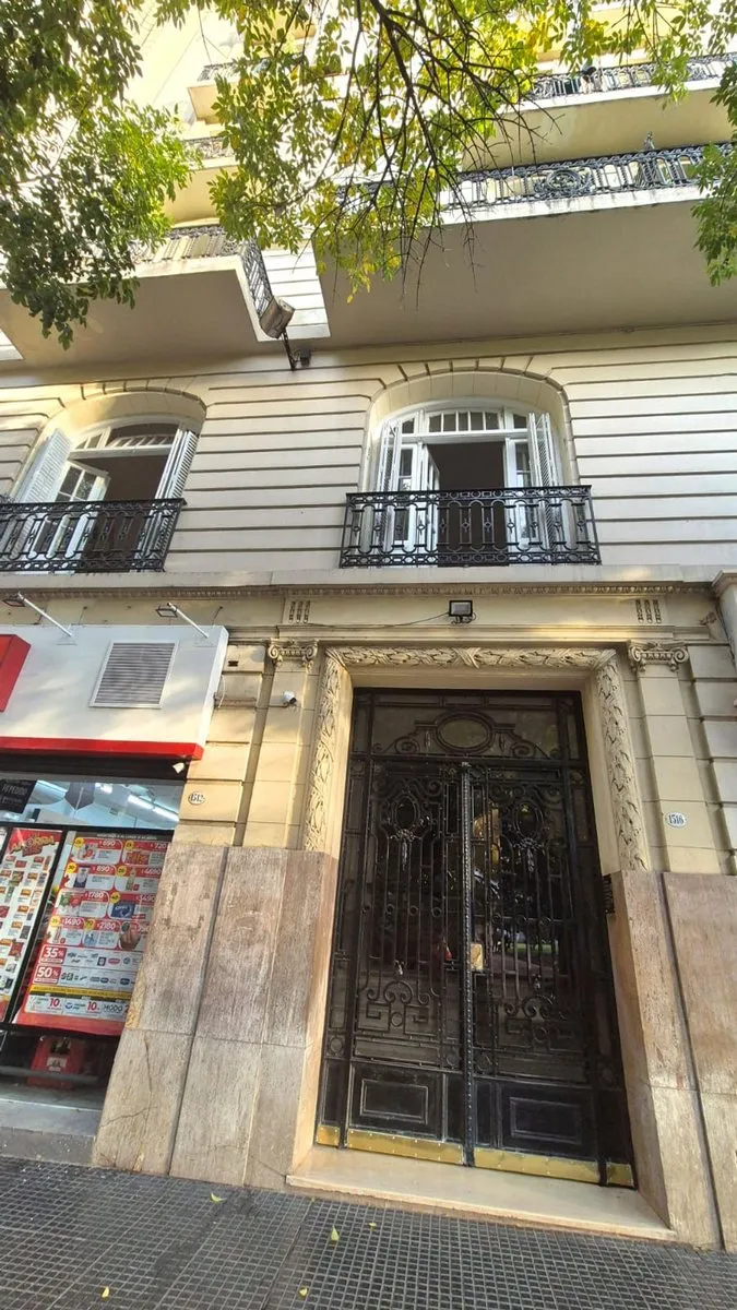 Departamento de 3 ambientes reciclado en Monserrat