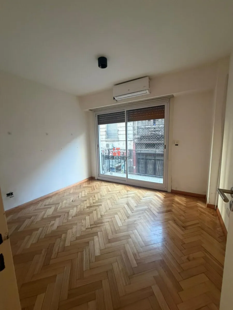 Departamento de 2 ambientes con balcón en Monserrat