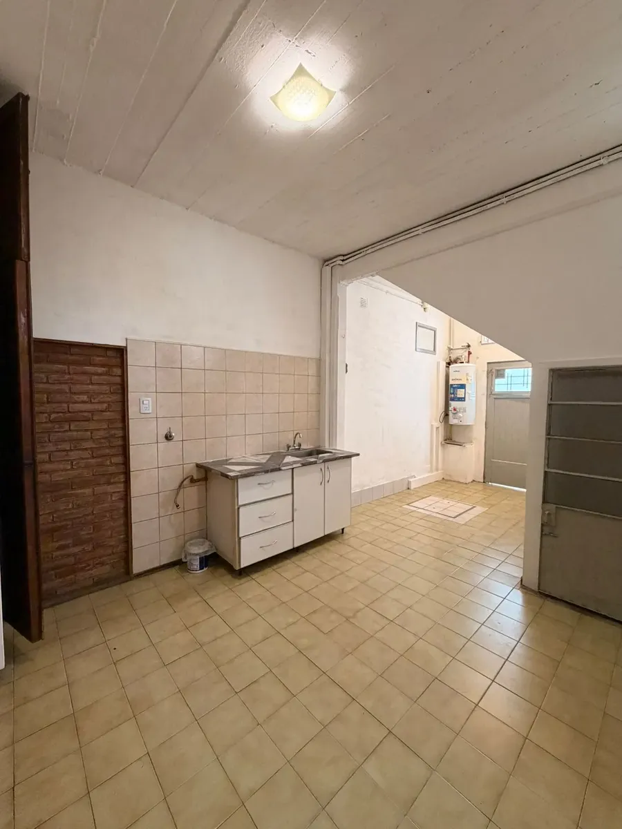 Ground-floor one-bedroom apartment with private patio in La Matanza