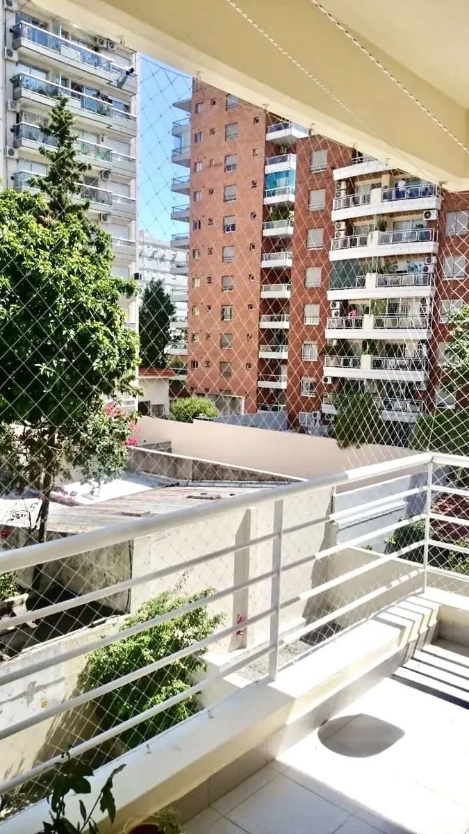 Departamento de 4 ambientes con balcón en Villa Urquiza