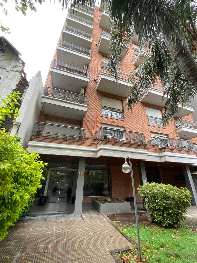 Two-room apartment in Castelar Norte