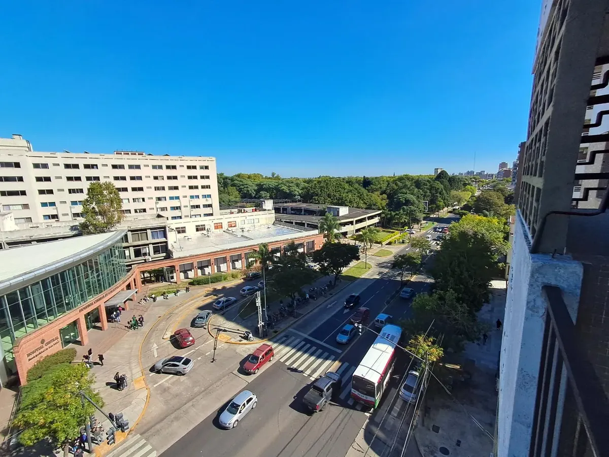 Departamento de 3 ambientes en alquiler con cochera en Acassuso