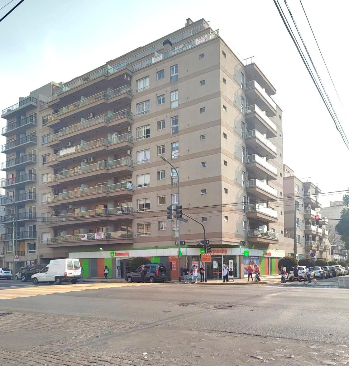 Квартира-студия с балконом на улицу в районе Av. Rivadavia