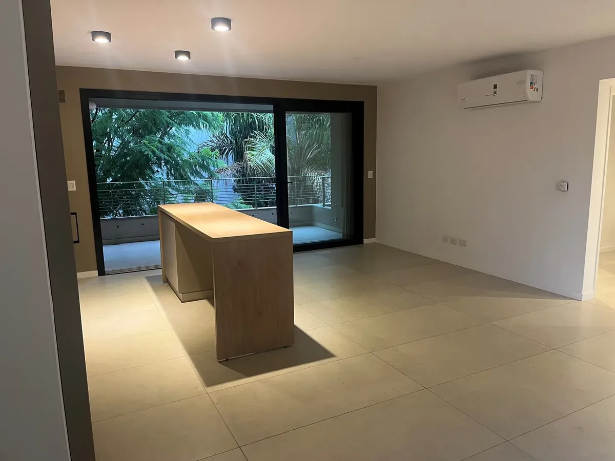 Apartamento de 2 ambientes com 1 suíte em San Isidro