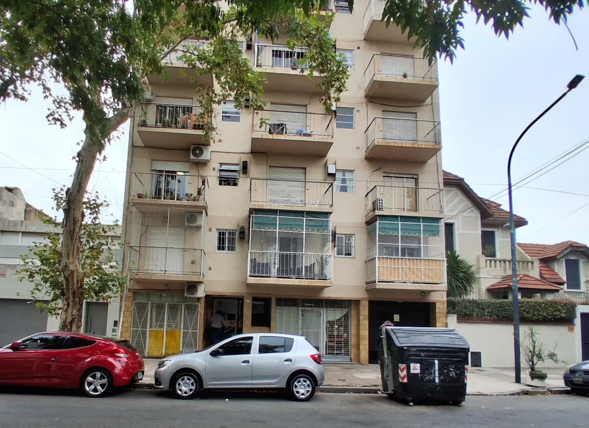 Two-room apartment with balcony in Agronomía