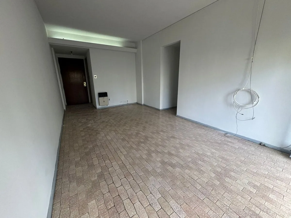 Departamento de 3 ambientes con balcón en Villa Crespo