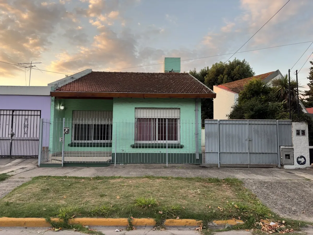 Se Alquila Casa En Merlo Centro