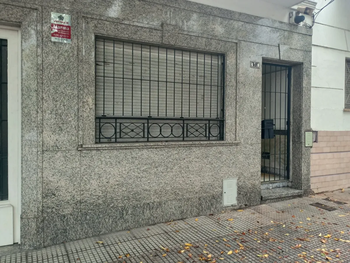 PH de dois ambientes com pátio em Flores