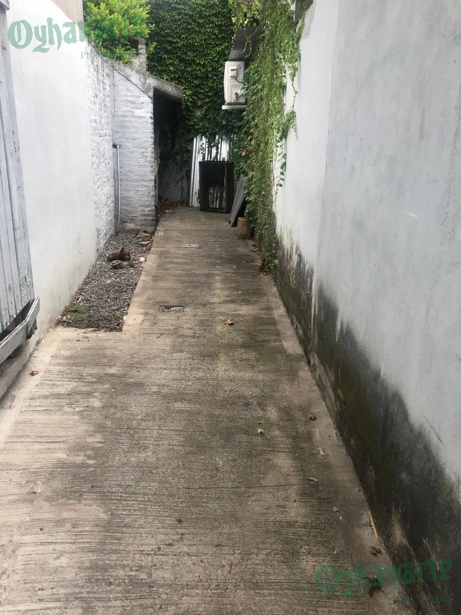 Studio apartment on first floor by stairs in Castelar Norte