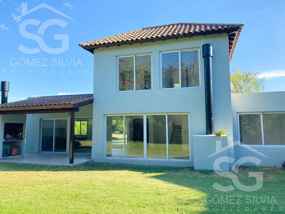 Casa em Altos del Sol em Ituzaingó