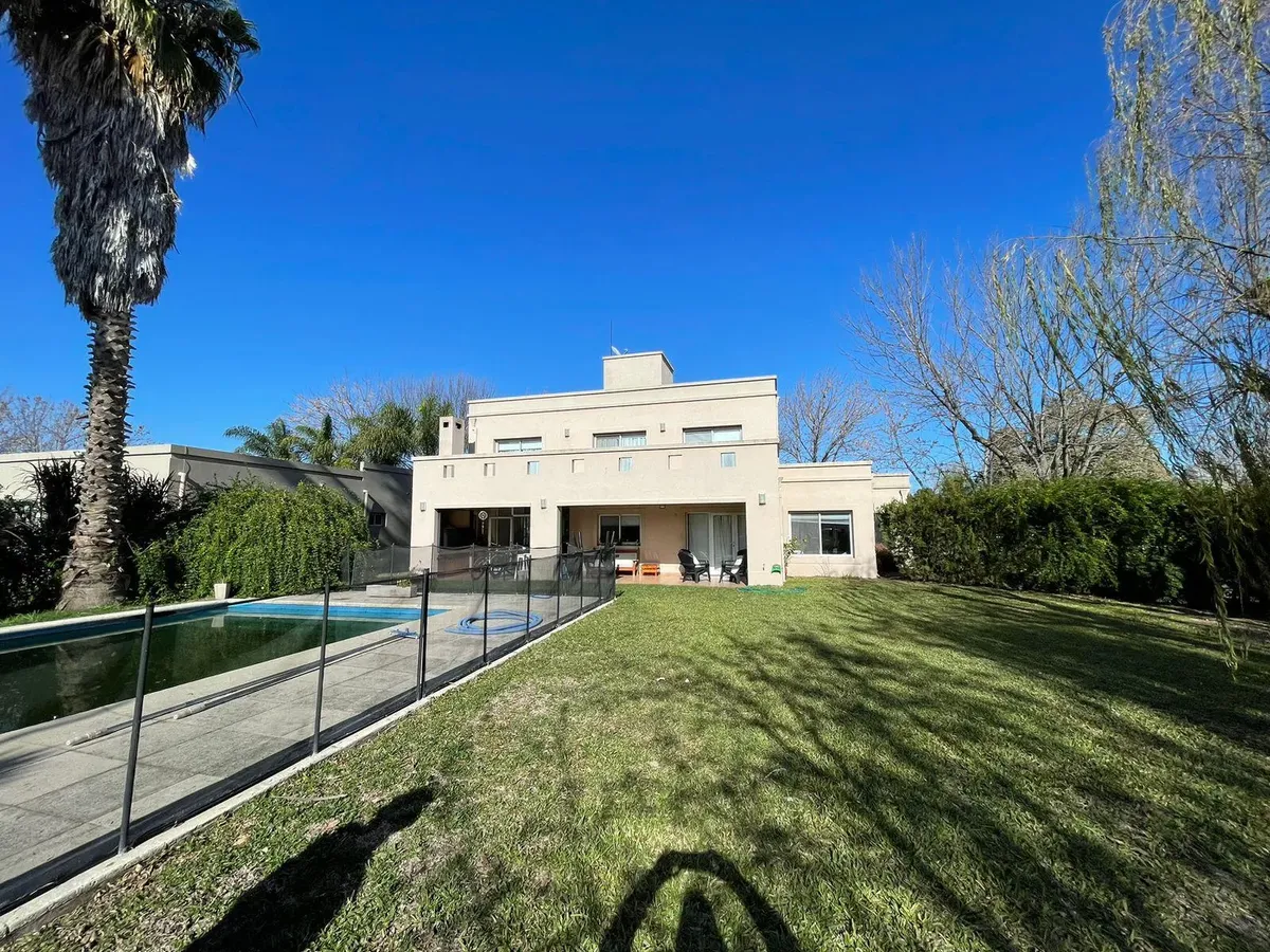 Casa 5 Amb C/ Pileta - Barrio San Patricio - Moreno