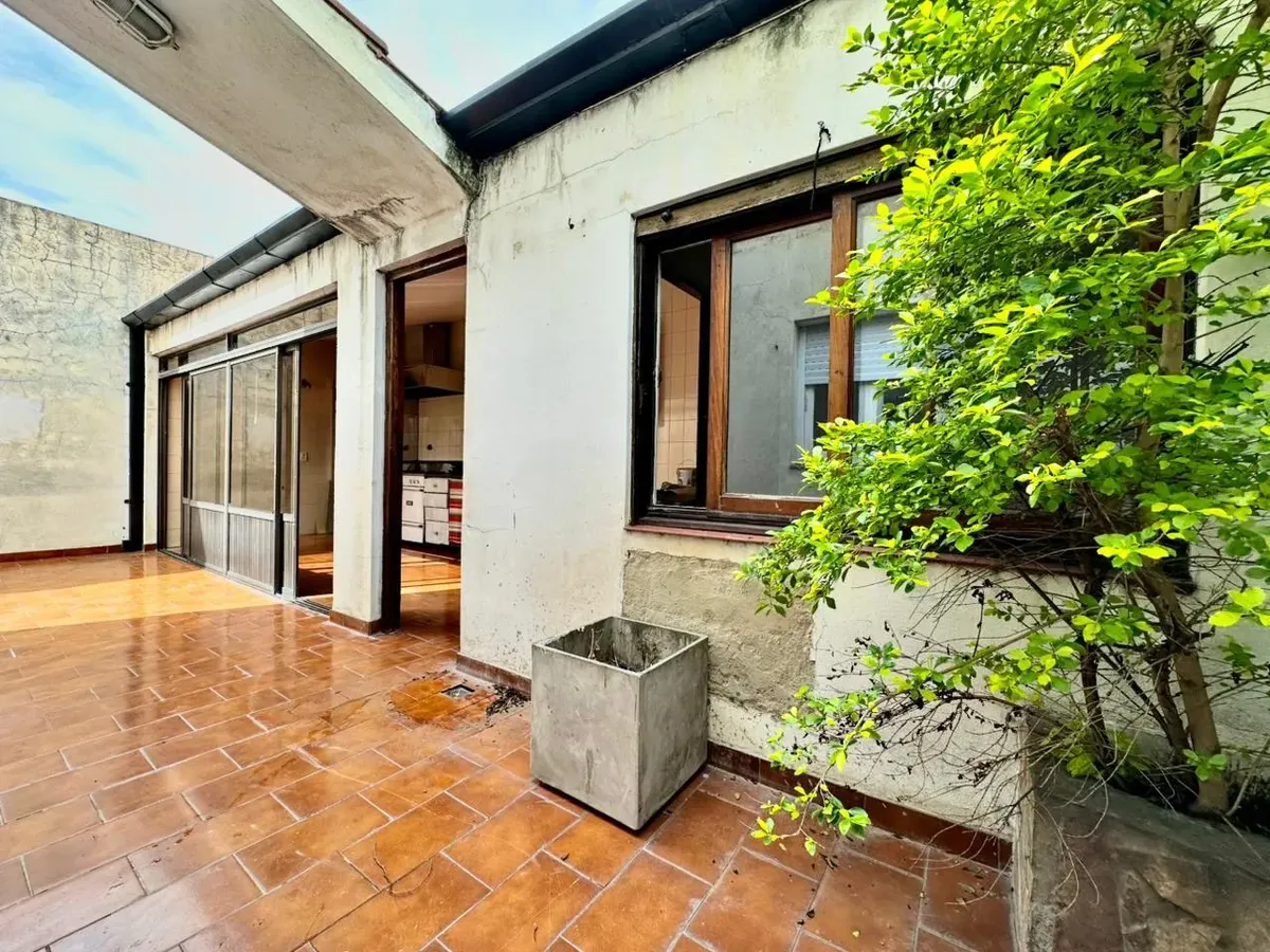 PH de 3 ambientes en alquiler en Barracas sin expensas