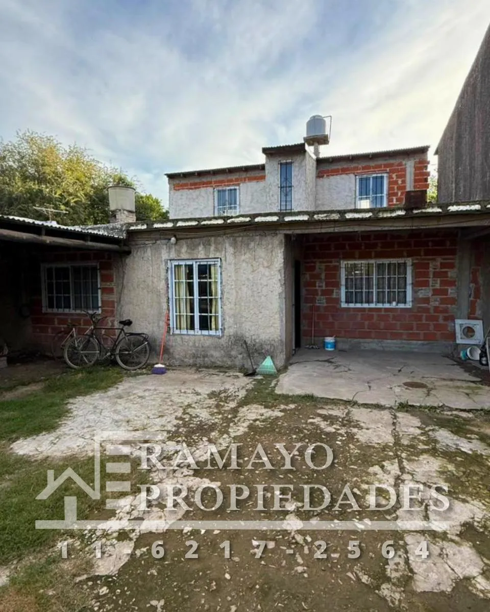 Casa 2 Habitaciones, Patio, Cochera, Alquila Ramayo Propiedades