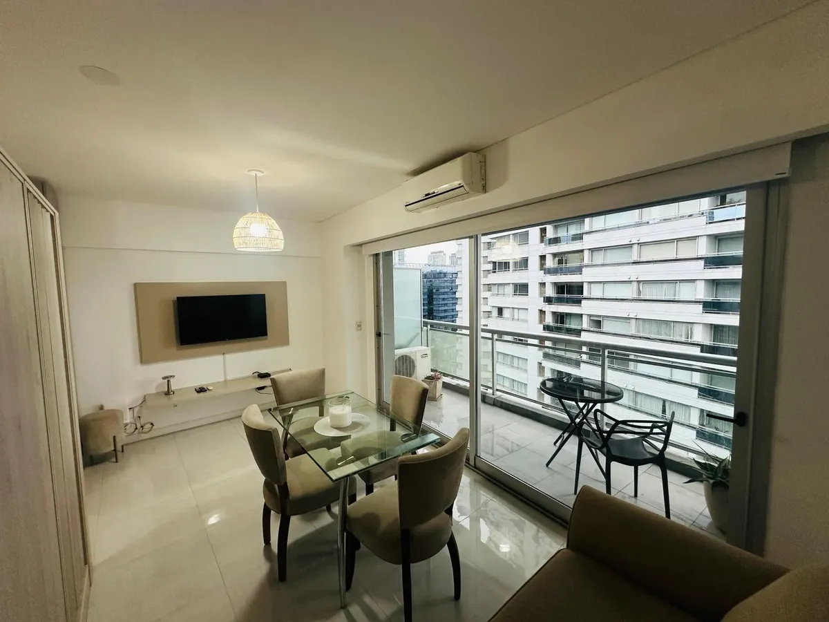 Monoambiente con cochera en Puerto Madero