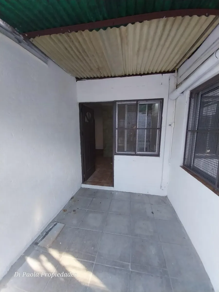 Two-room apartment in Lomas de Zamora