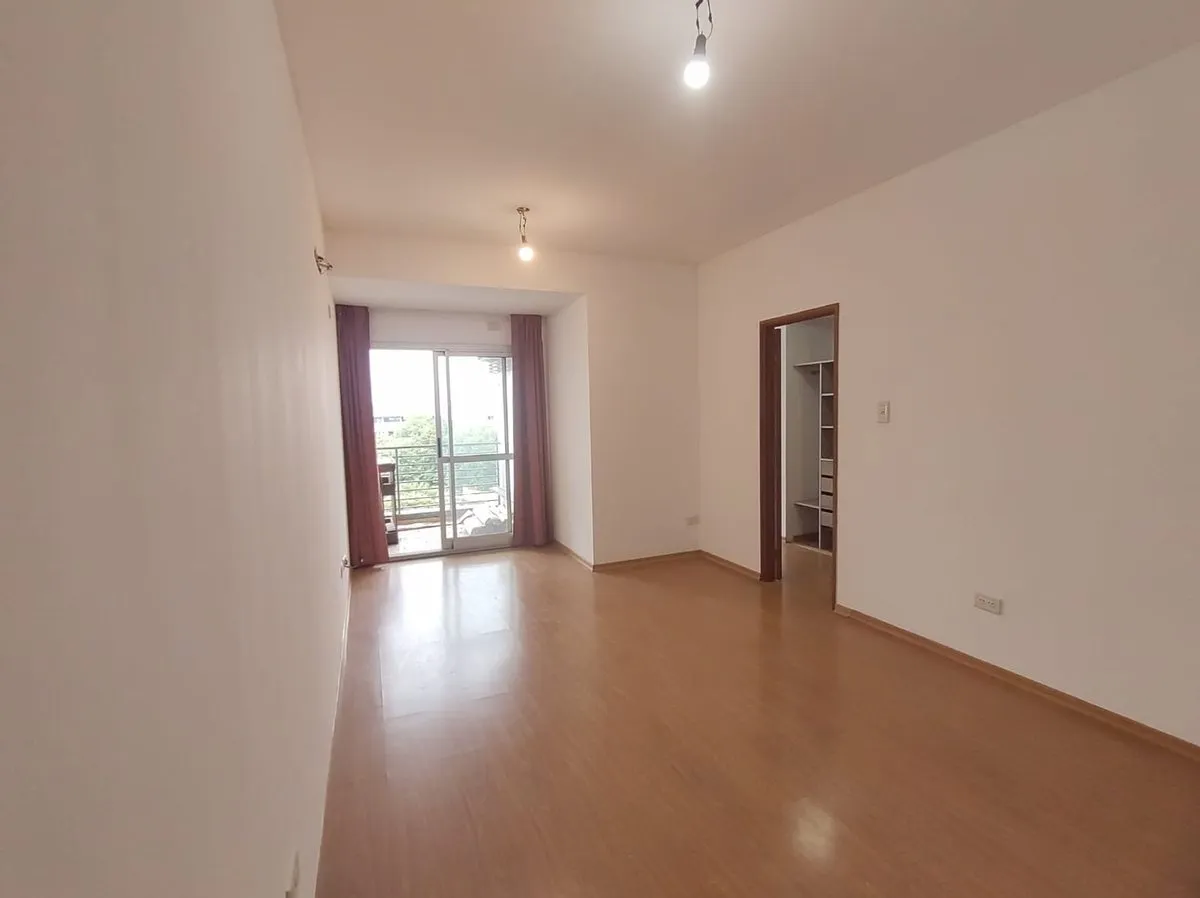 Apartamento de 1 quarto para alugar em La Plata