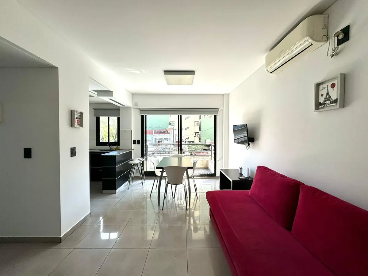 Apartamento mobiliado de dois ambientes com varanda em Balvanera