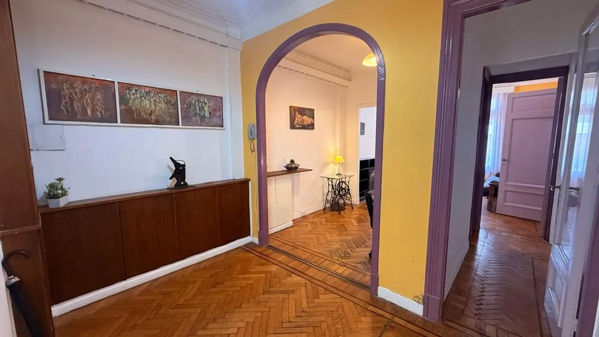 Departamento amoblado de 3 ambientes en Balvanera