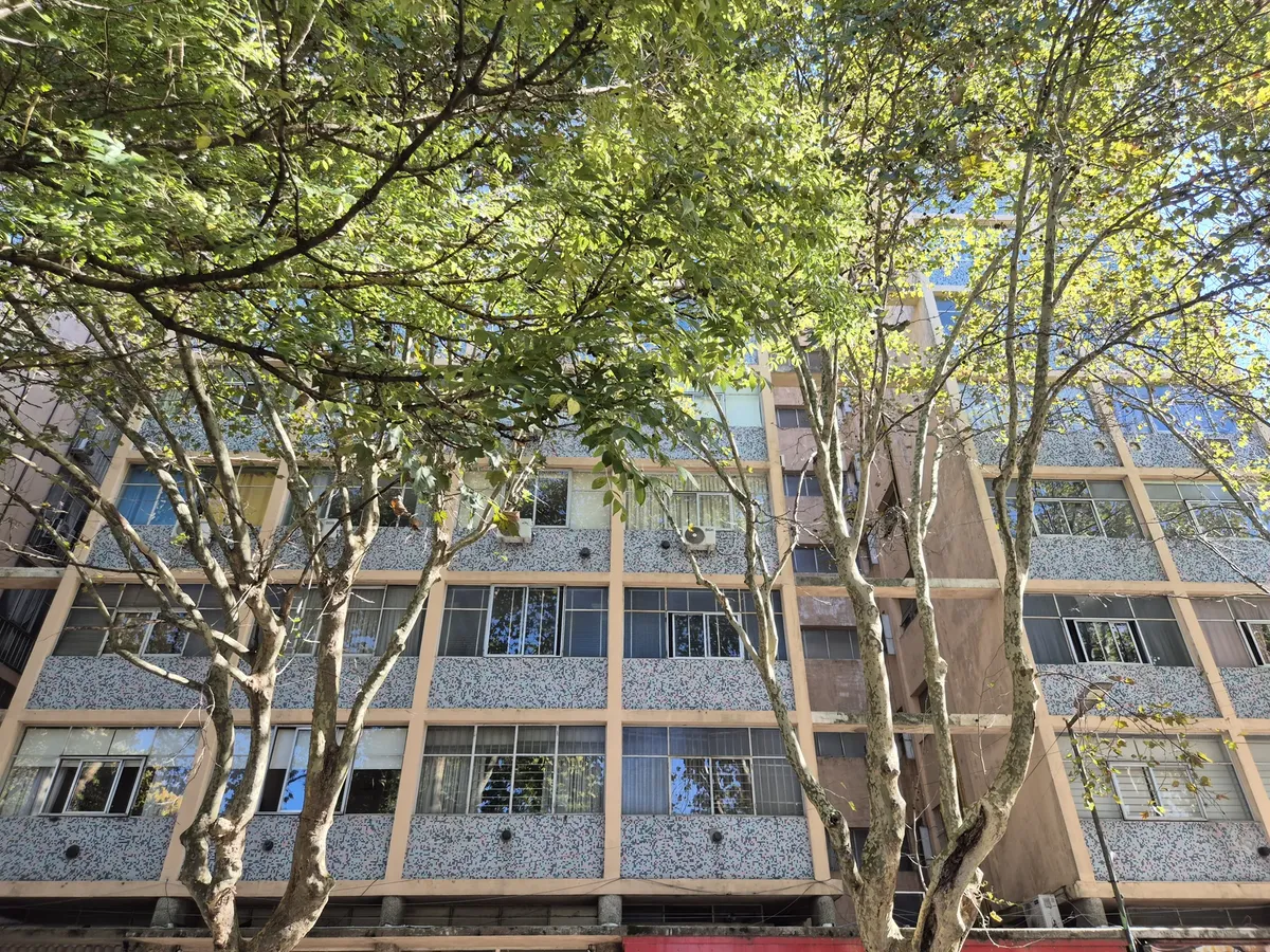 Apartamento de dois dormitórios em La Plata
