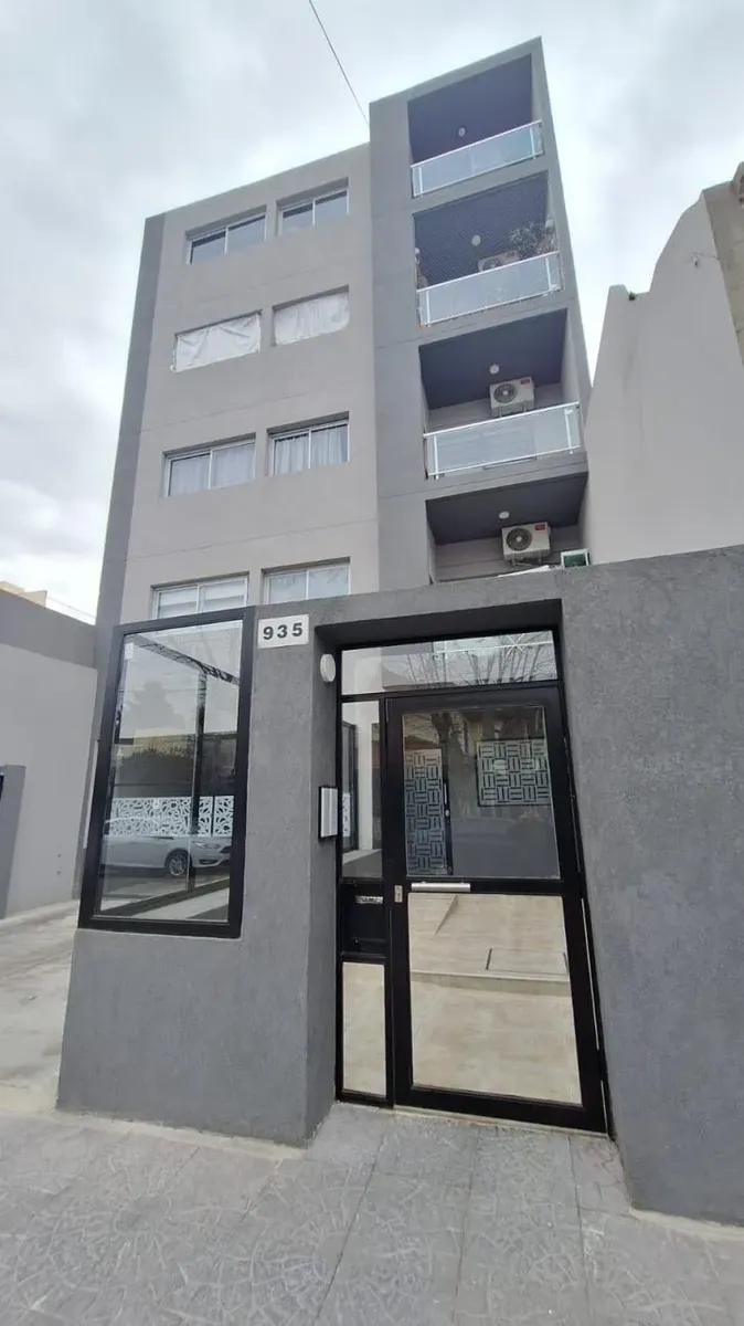 Departamento de 2 ambientes a estrenar con balcón y parrilla en Tres de Febrero