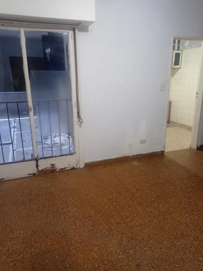 Departamento de 2 ambientes en Flores