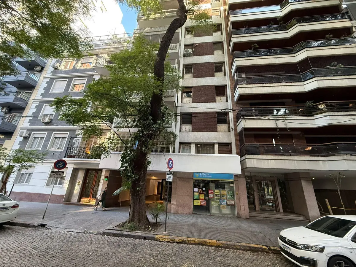 Трёхкомнатная квартира 200 m² в Palermo, Las Cañitas