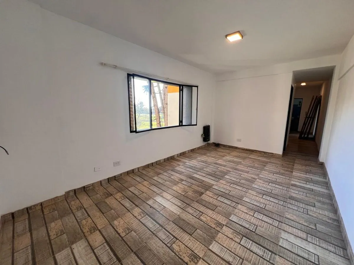 Apartamento de 3 ambientes em Villa Elisa