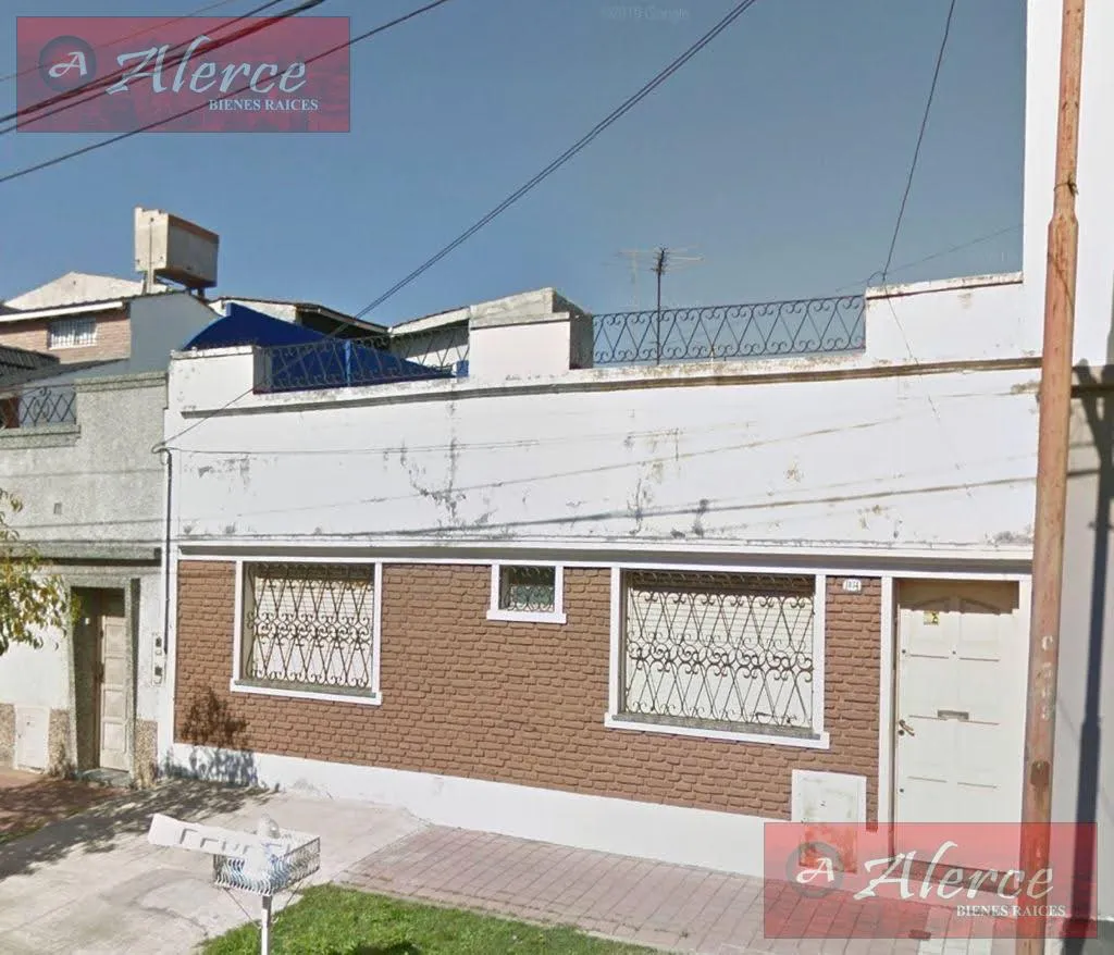 Listing: 2 bedrooms, Lanús
