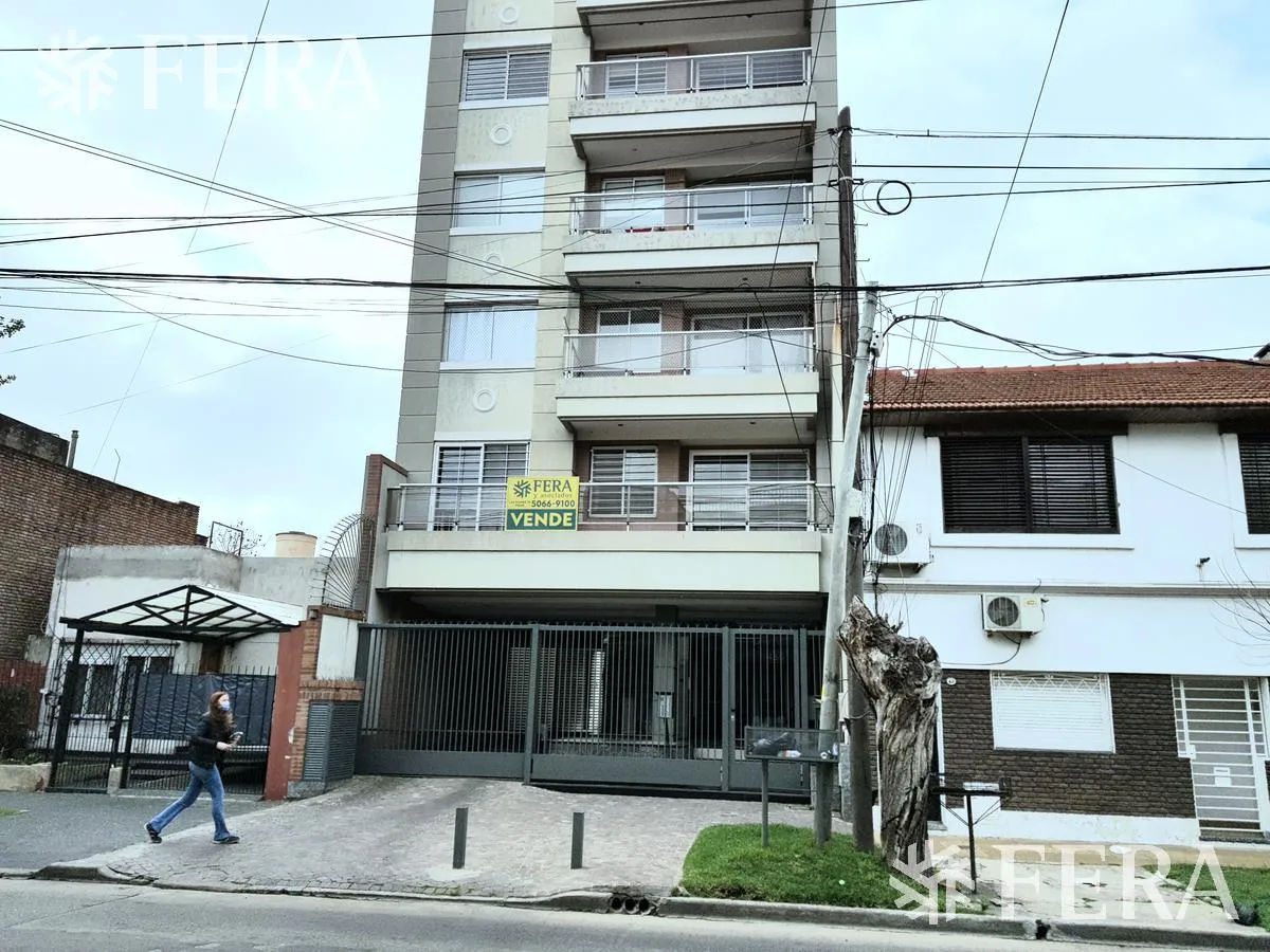 Departamento de 2 ambientes con cochera en Wilde