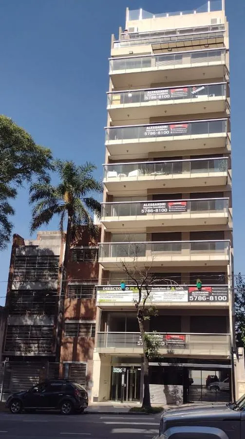 Semipiso de 4 ambientes en Flores