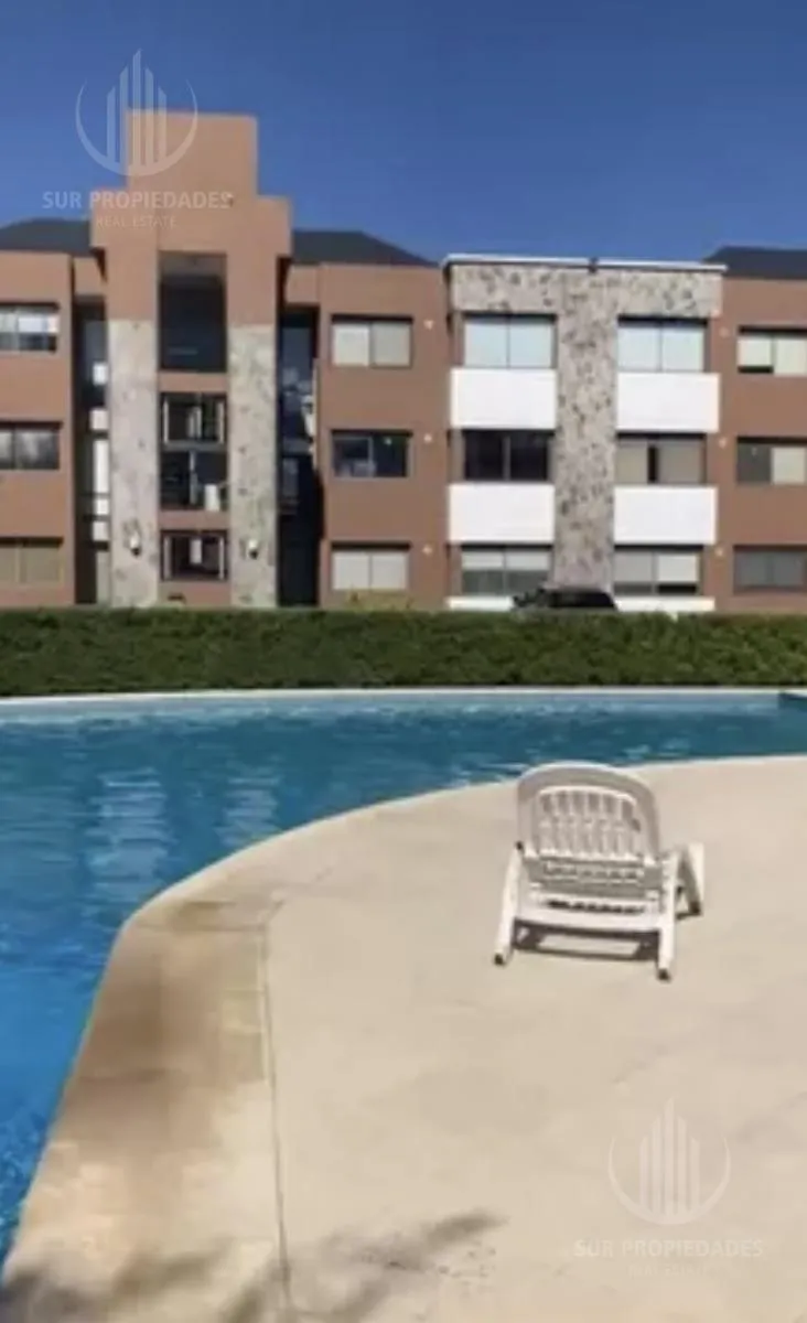 Planta baja amoblada con patio