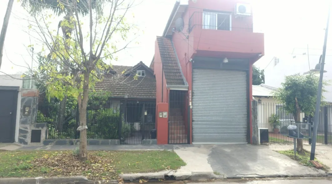Casa de 3 dormitorios con cochera en Tigre