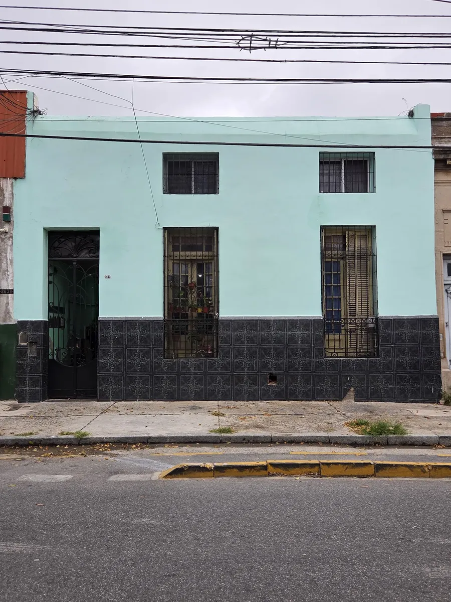 PH de 3 ambientes con techos altos en Parque Patricios