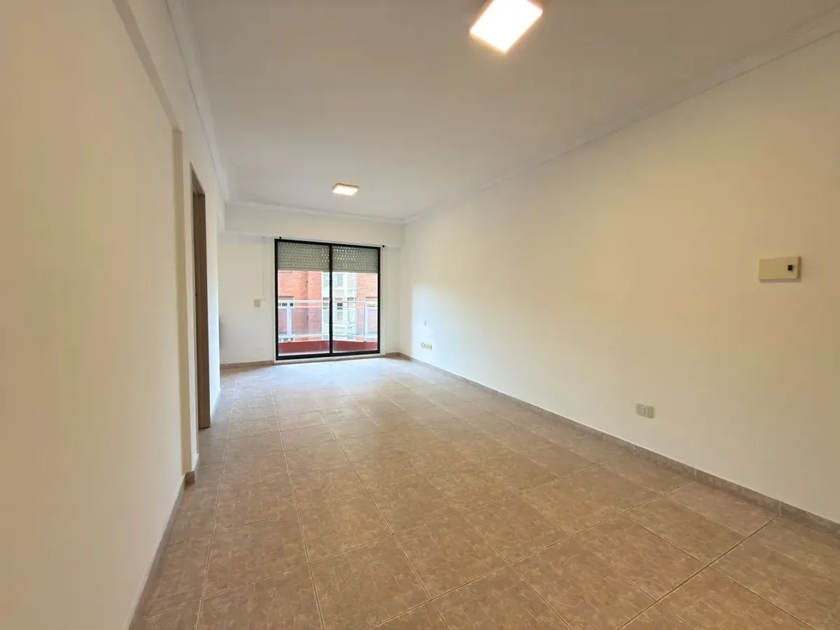 Departamento de 2 ambientes con balcón en Buenos Aires