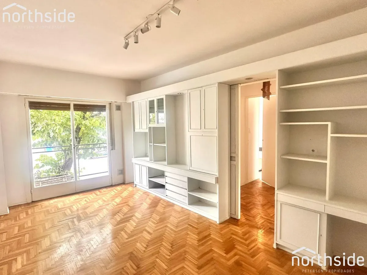 Apartamento de três ambientes com 2 dormitórios em Olivos