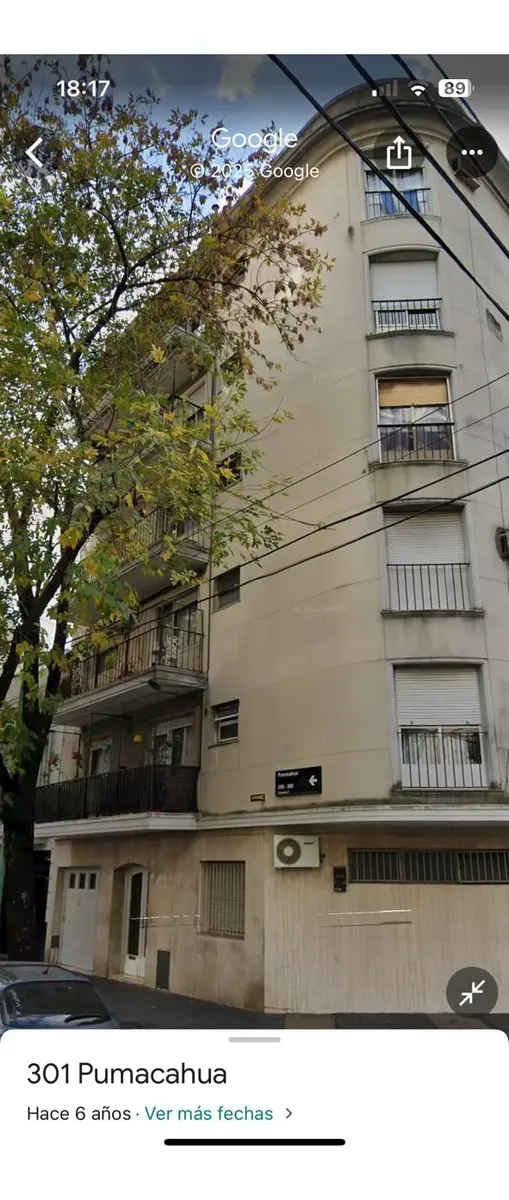 Depto. 5 Piso 3 Ambientes Frente En Caballito. Living Comedor Con Aire Acondicionado Y Estufa, Dos Dormitorios Con Placard, Hall De Distribución Con Placard, Cocina Luminosa Y Lavadero