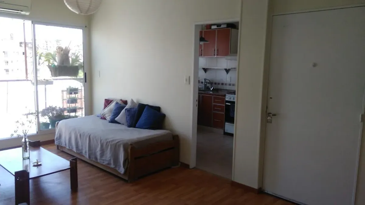 Depto 2 Ambientes. Súper Luminoso, Último Piso. En El Corazón De Villa Crespo