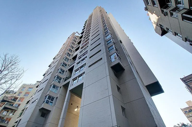 Departamento de 4 ambientes con cochera fija en Palermo Chico