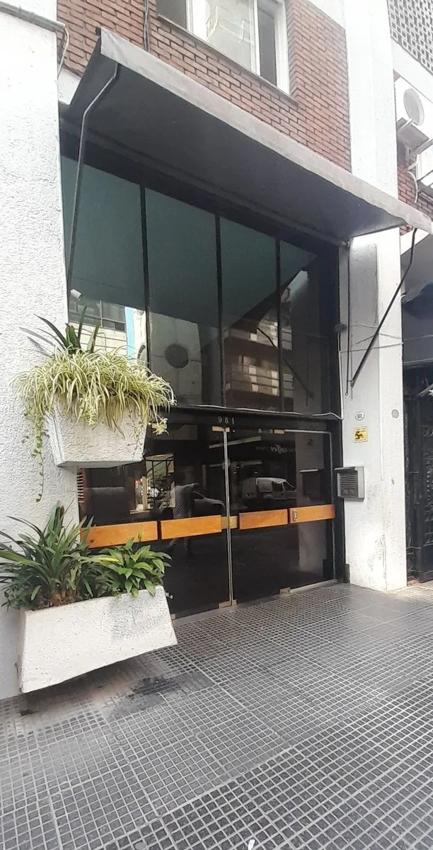 Departamento de 4 ambientes con cochera en Recoleta