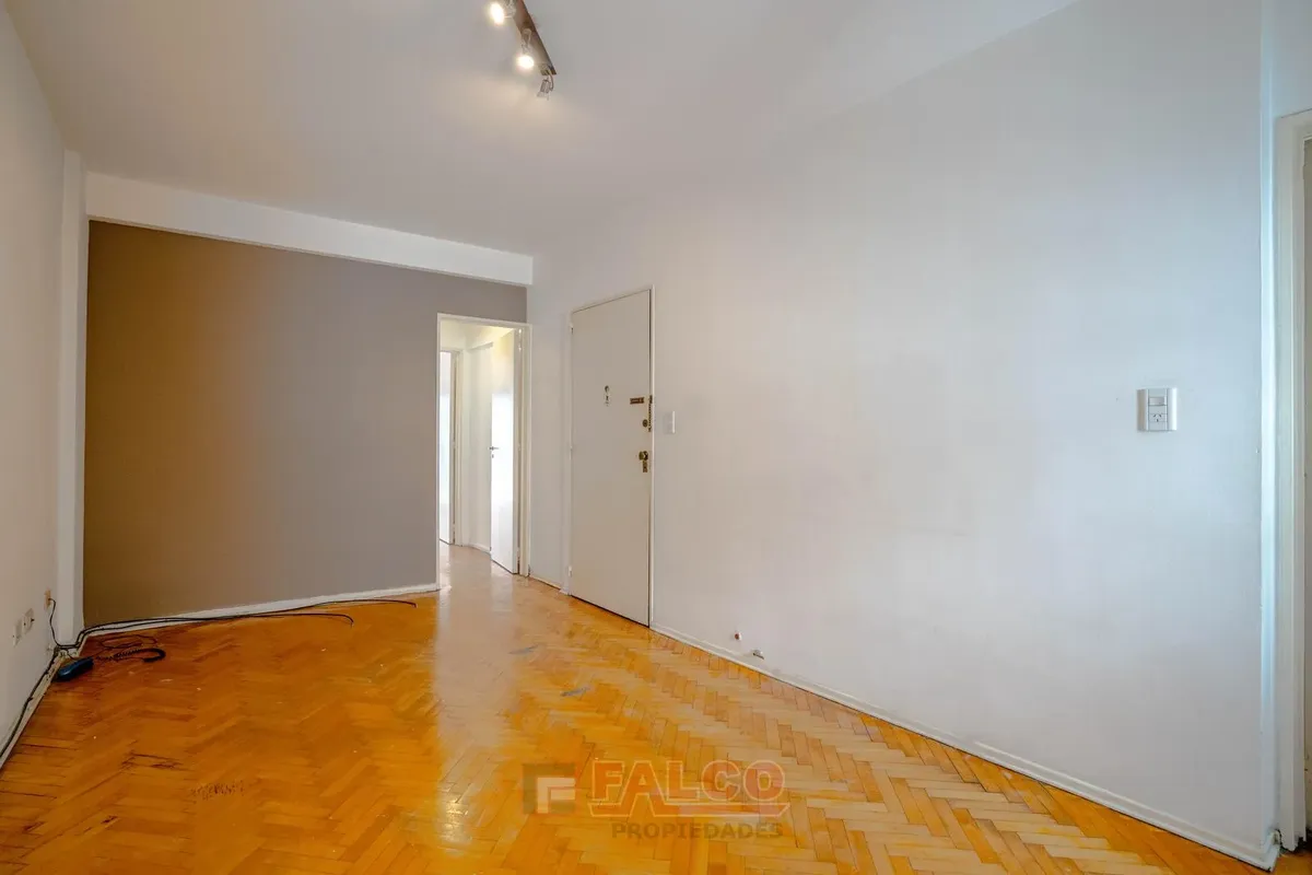 Квартира с 1 спальней и балконом в Flores